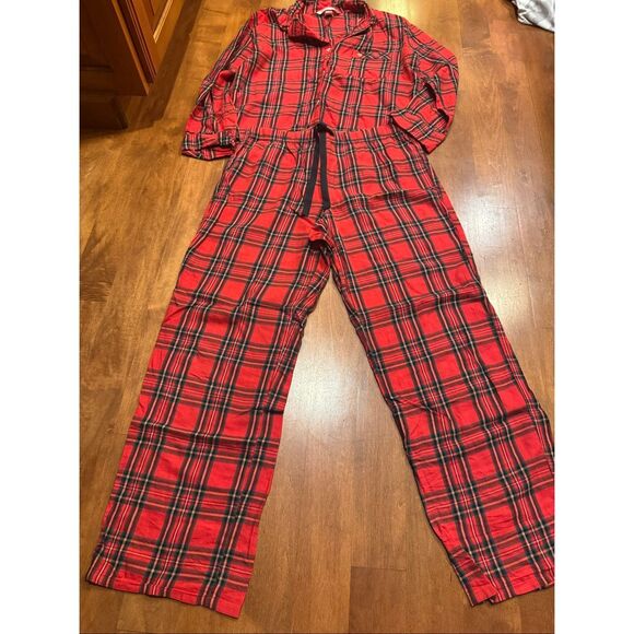 Woman’s Victoria’s Secret matching plaid pajama set size medium - Picture 1 of 5